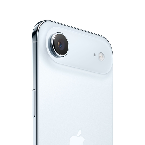 iPhone Air 256GB Sky Blue image 3